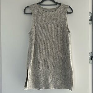 Kinross Sleeveless Scoop-Neck Knit Tunic in Heathered Gray